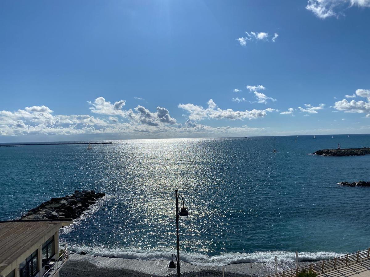 La Casetta Di Dory Sul Mare Genua Exteriör bild