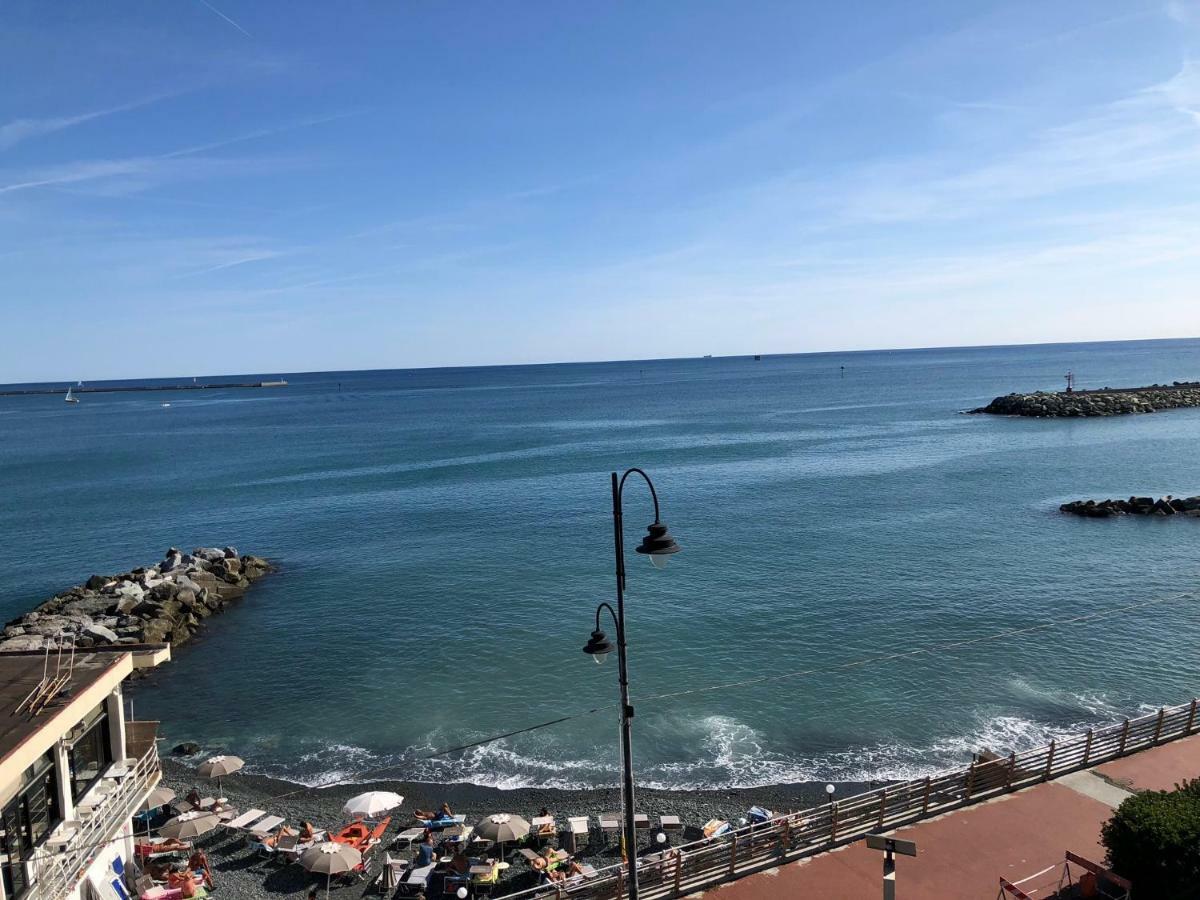 La Casetta Di Dory Sul Mare Genua Exteriör bild